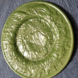Two's Company Grape Leaf Plate